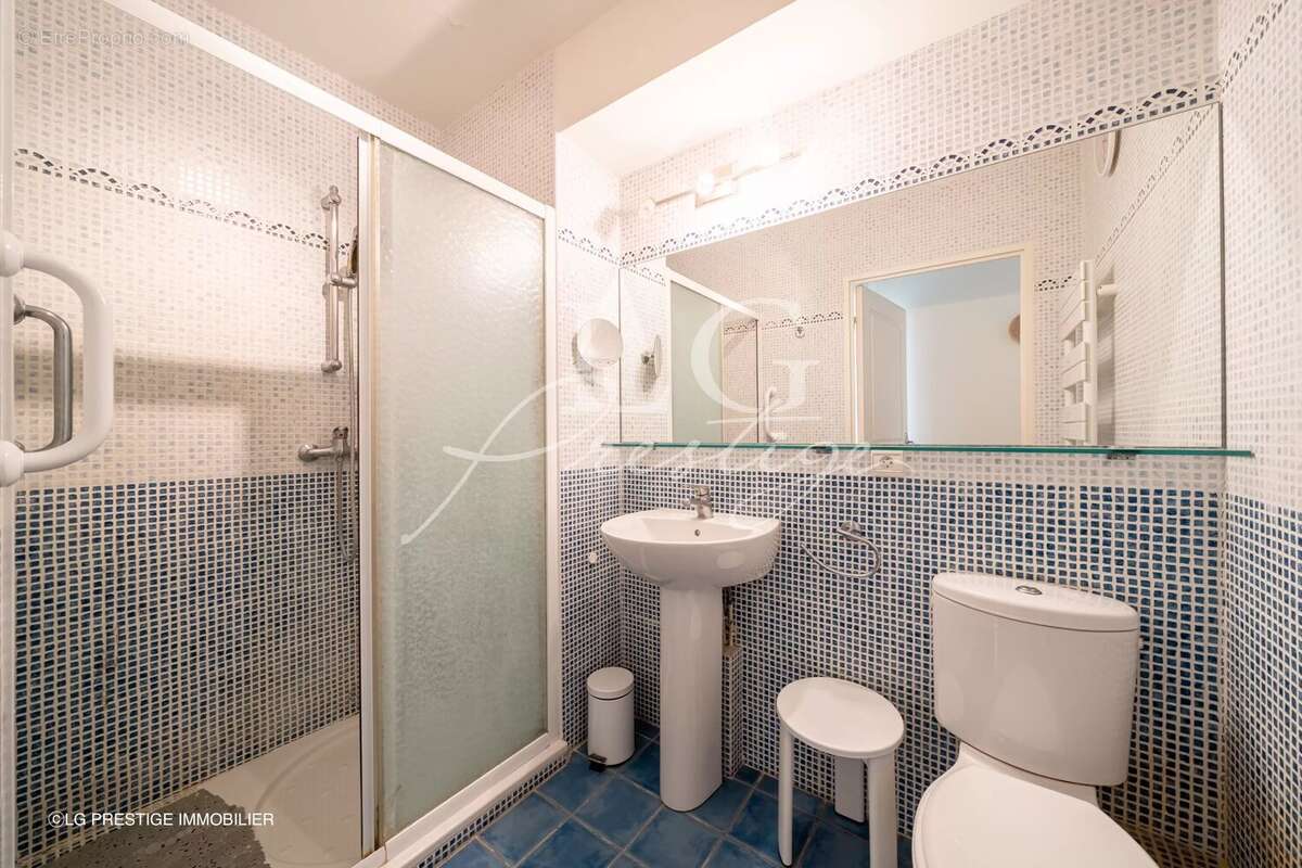 Appartement à MANDELIEU-LA-NAPOULE