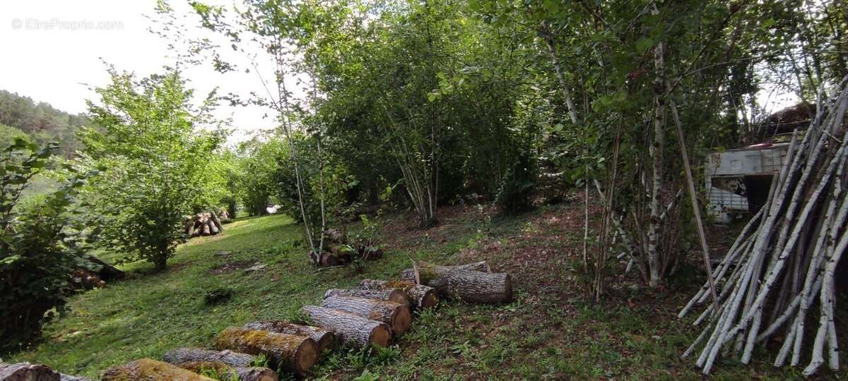 Terrain à LALINDE