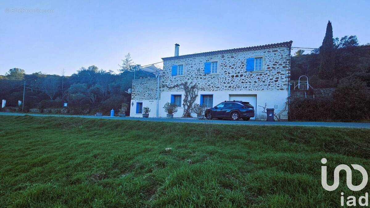 Photo 1 - Maison à SAINT-NAZAIRE-DE-LADAREZ
