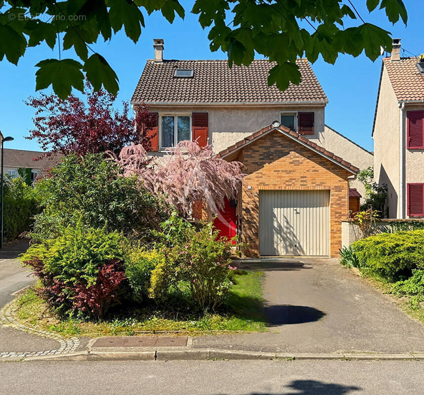Maison à VAUREAL