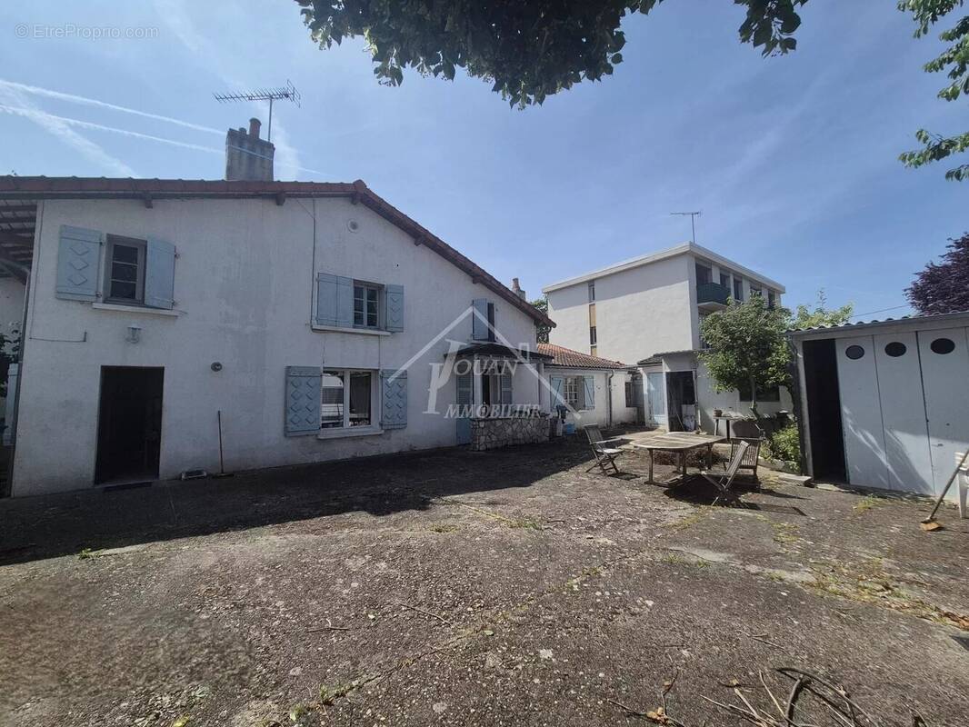 Maison à GANNAT