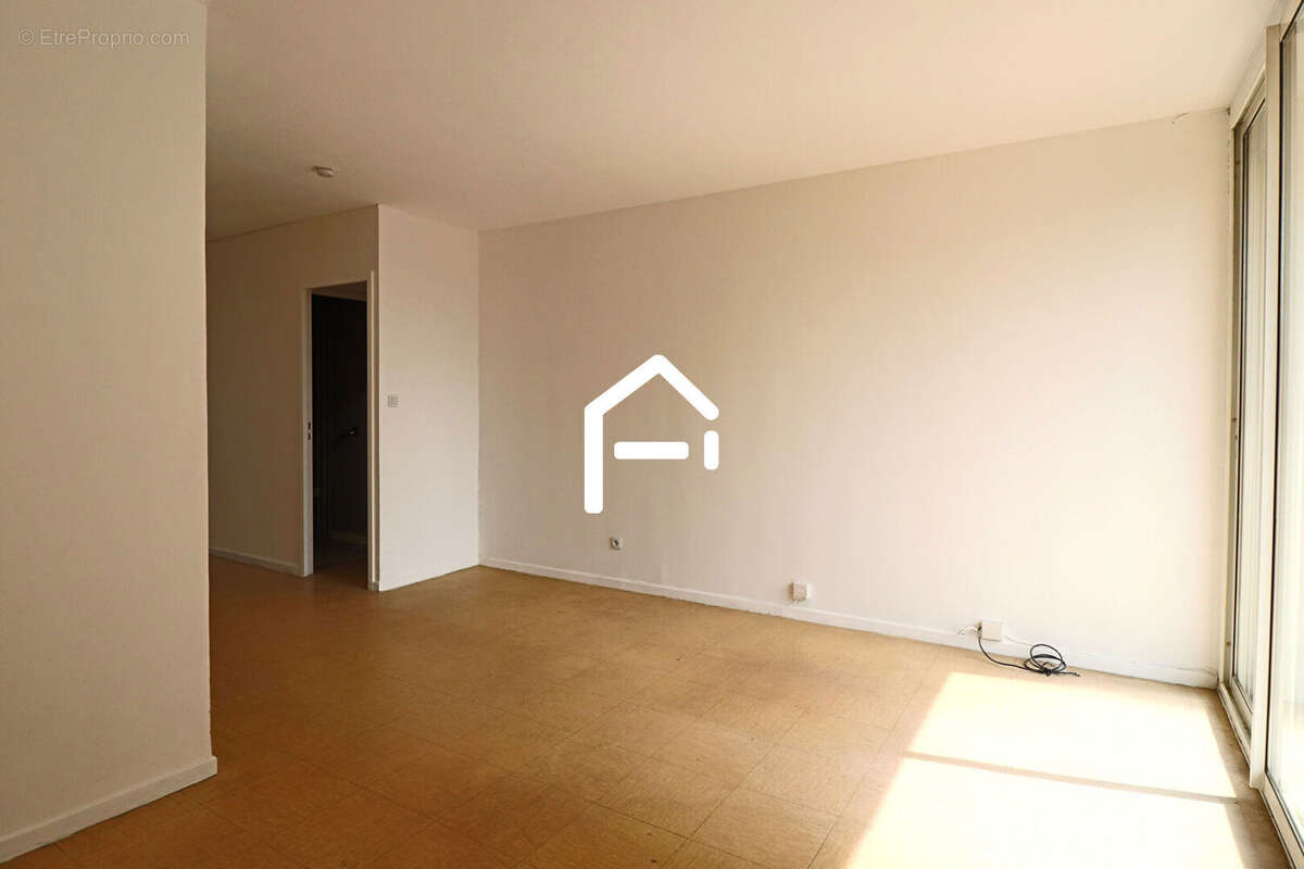 Appartement à PORT-DE-BOUC
