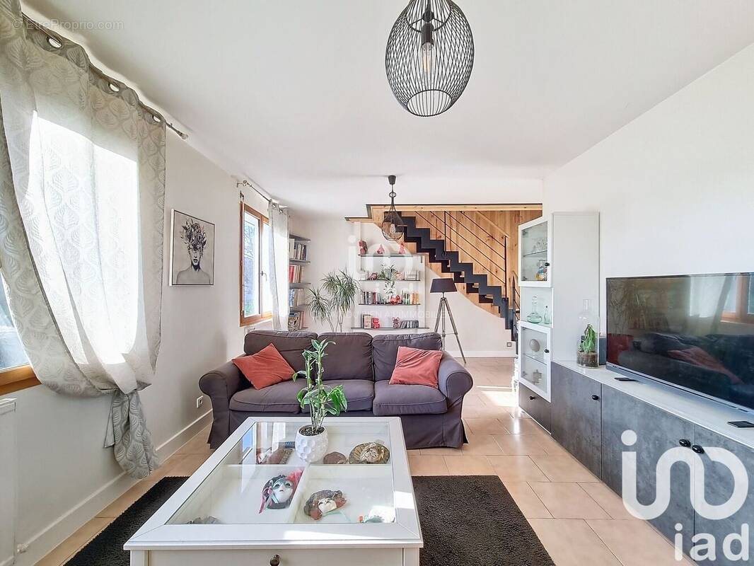 Photo 1 - Maison à ANET
