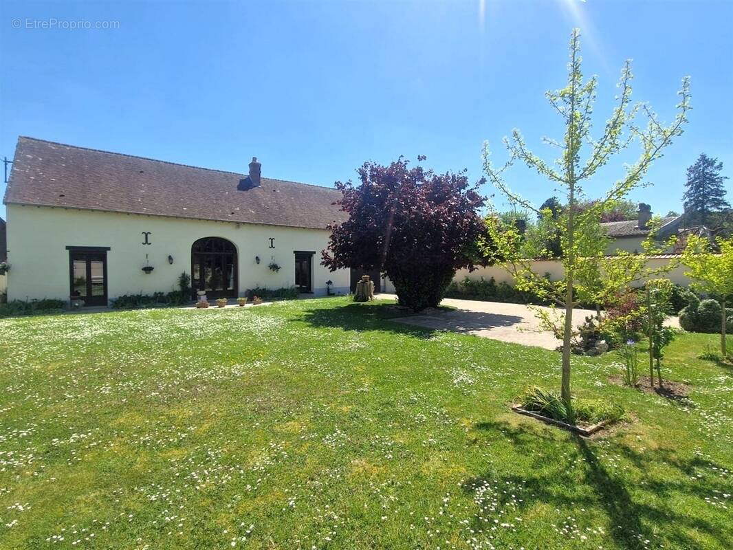 Maison à LA MADELEINE-DE-NONANCOURT