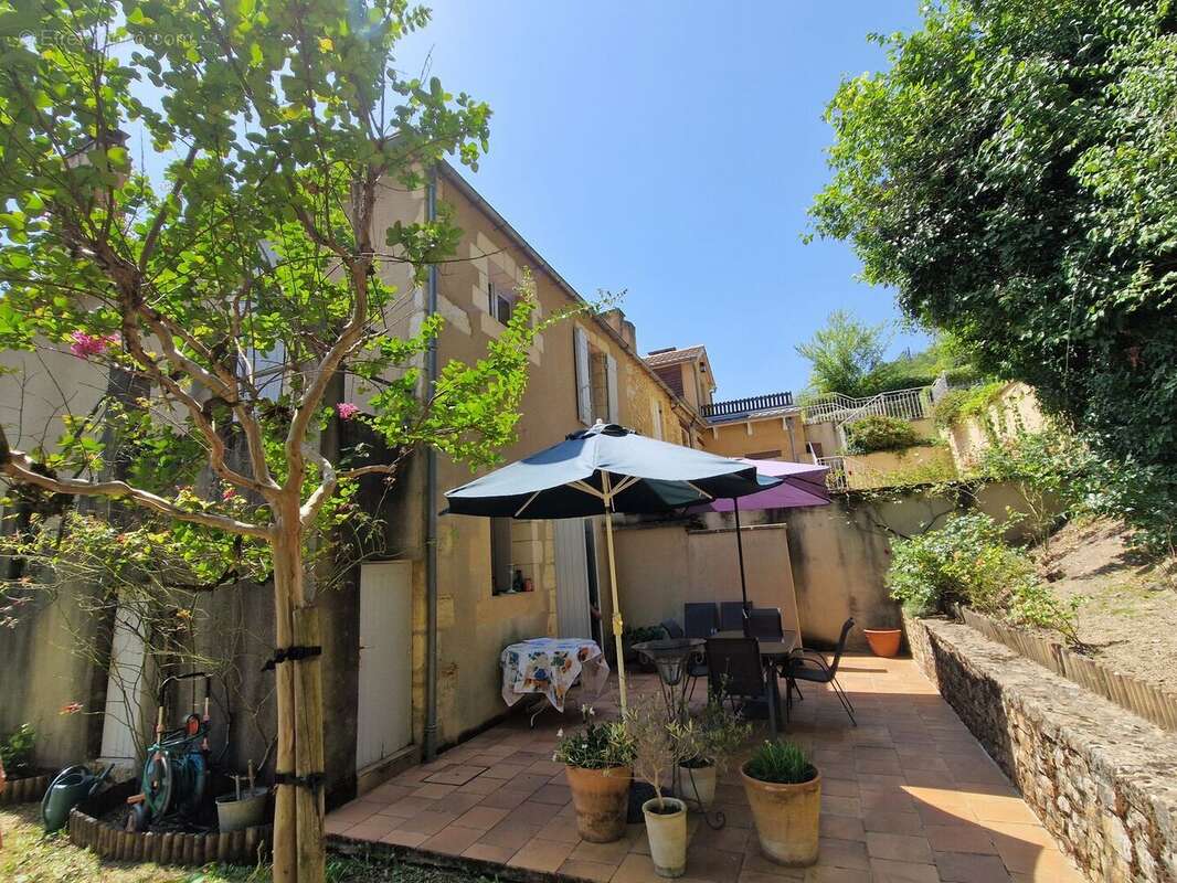 20240731142646 - Maison à LE BUGUE