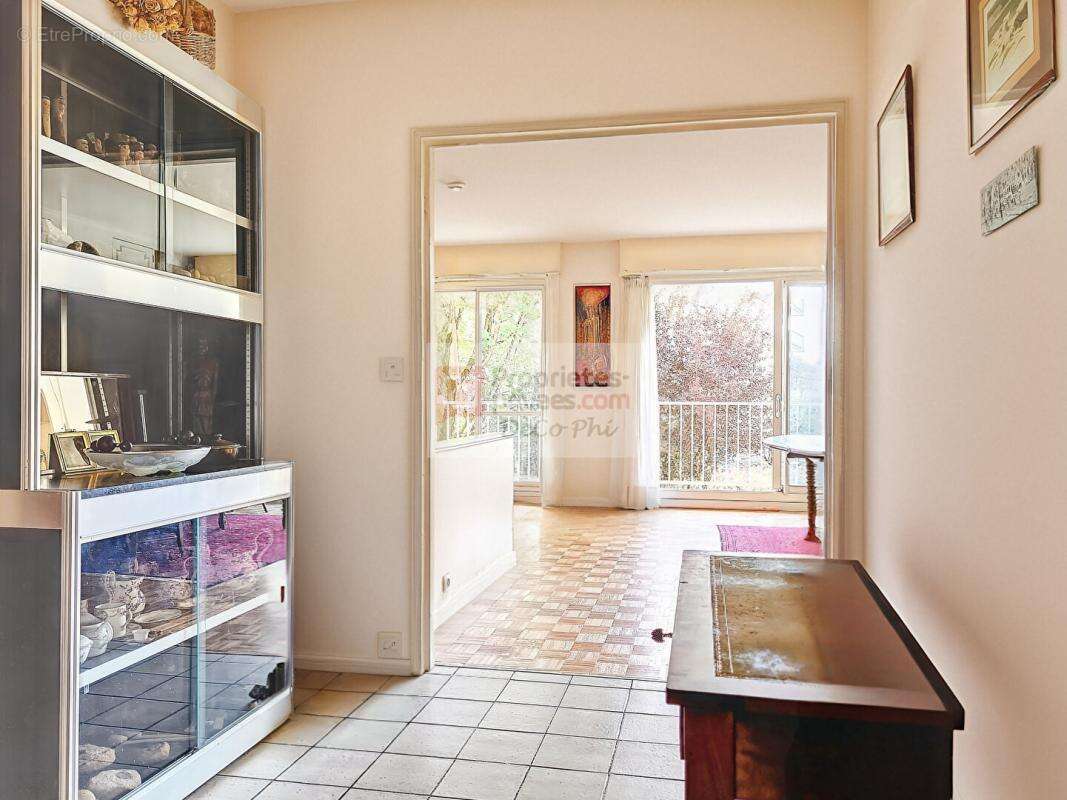 Appartement à VERSAILLES