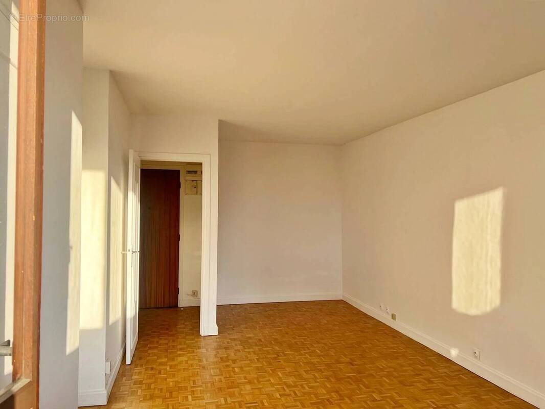 Appartement à SAINT-MAUR-DES-FOSSES