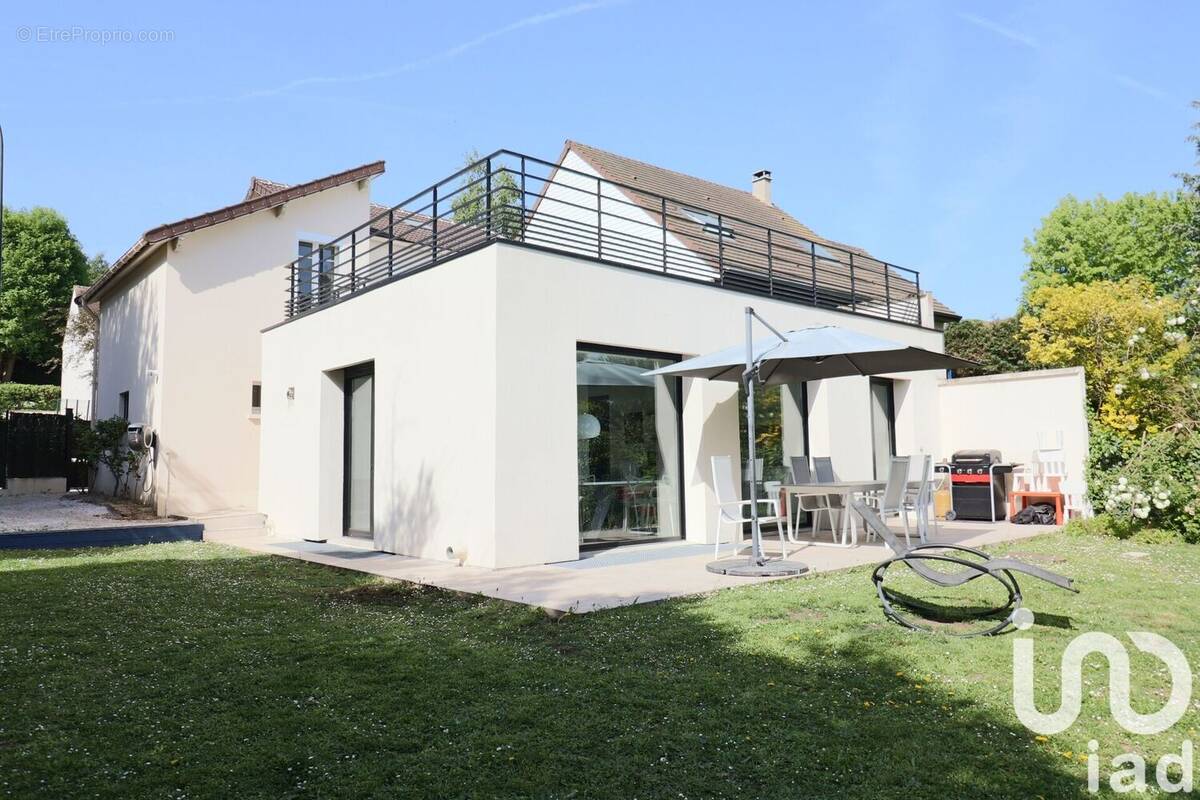 Photo 1 - Maison à SAINT-GERMAIN-EN-LAYE