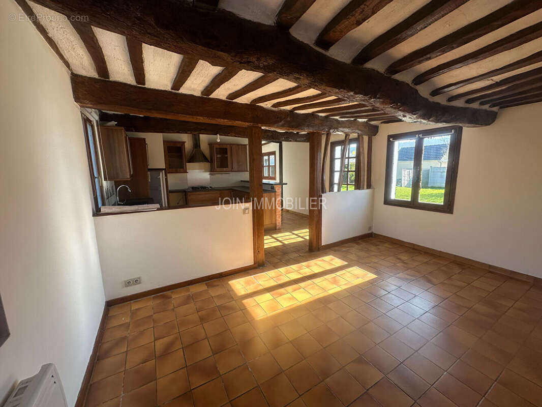 Maison à SAINT-AUBIN-LE-CAUF