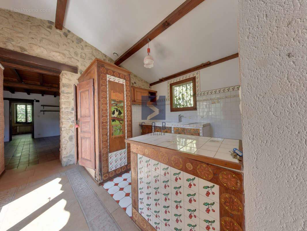Maison à MIRMANDE