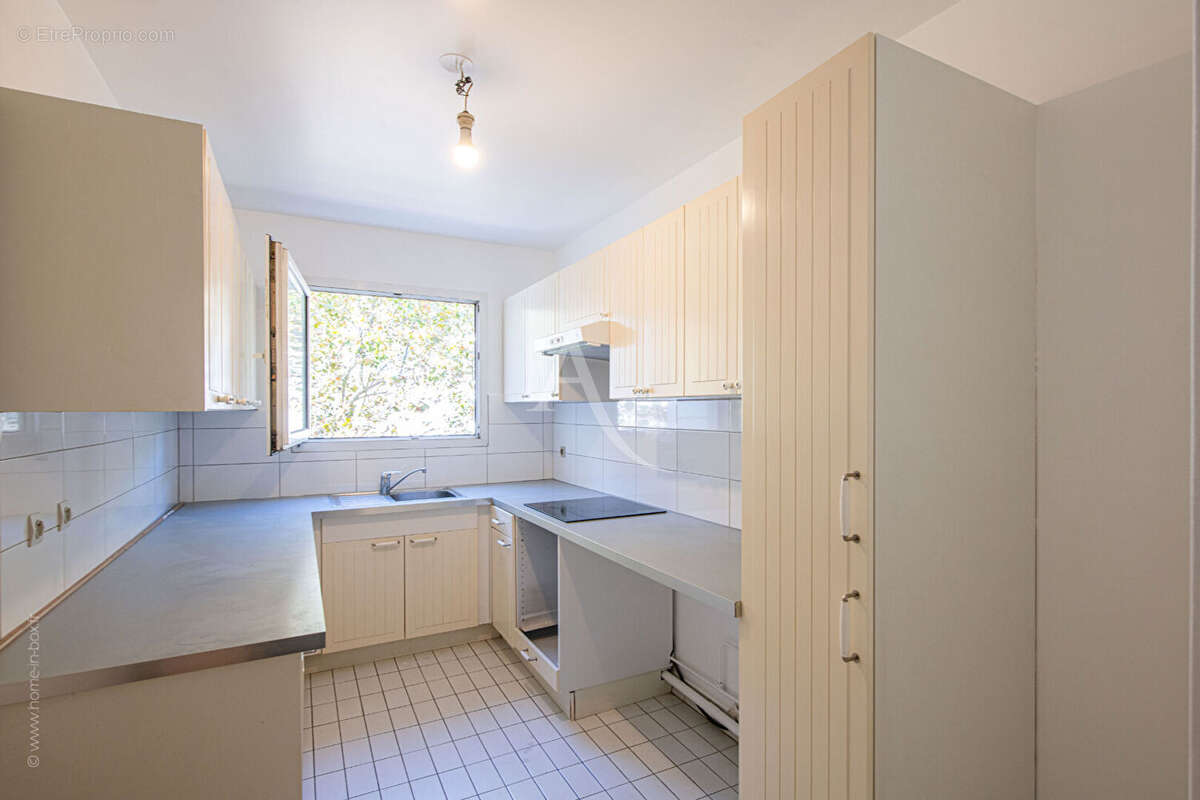 Appartement à SURESNES