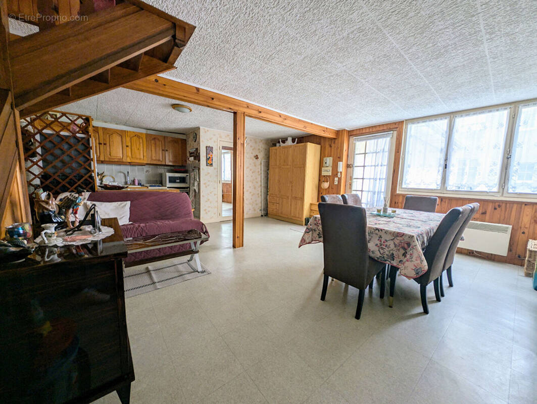 Appartement à LUC-SUR-MER