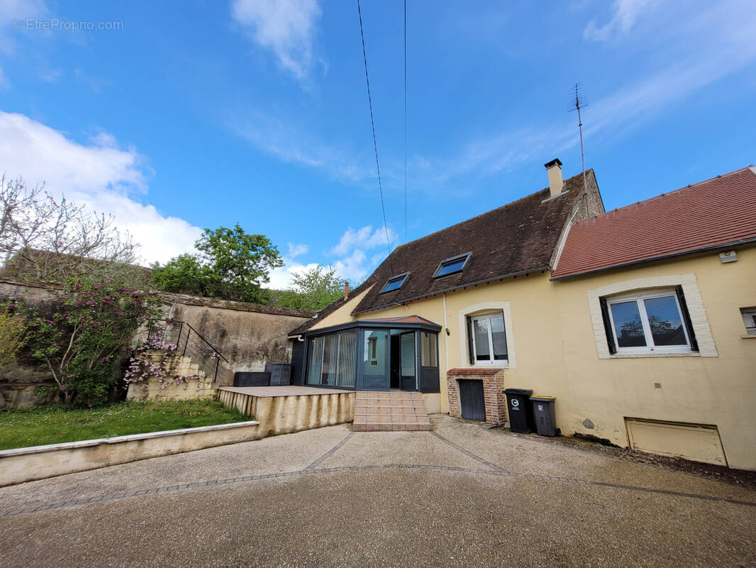 Maison à AUNEAU
