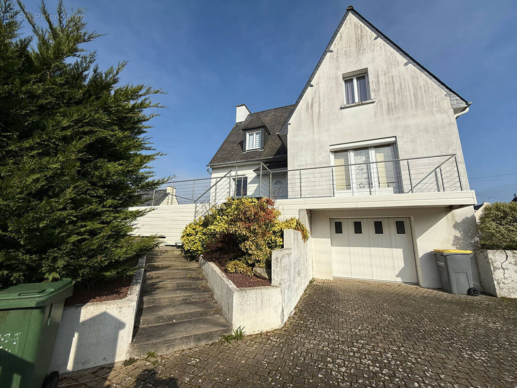 Maison à LANVALLAY