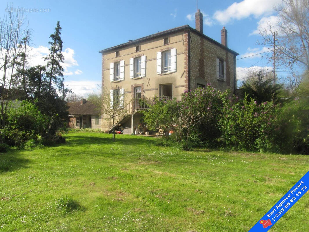 Maison à JOIGNY