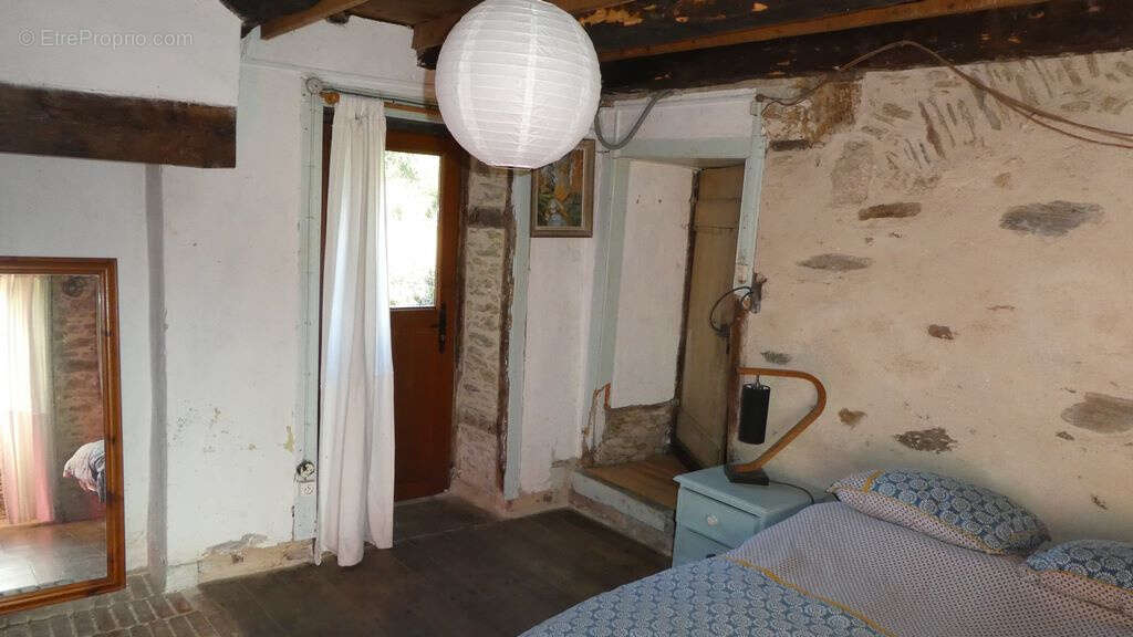 Maison à SAINT-BONNET-BRIANCE