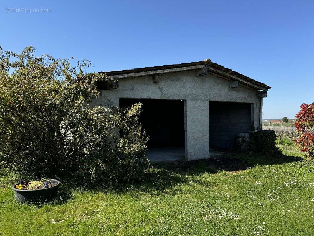 Maison à SEGONZAC