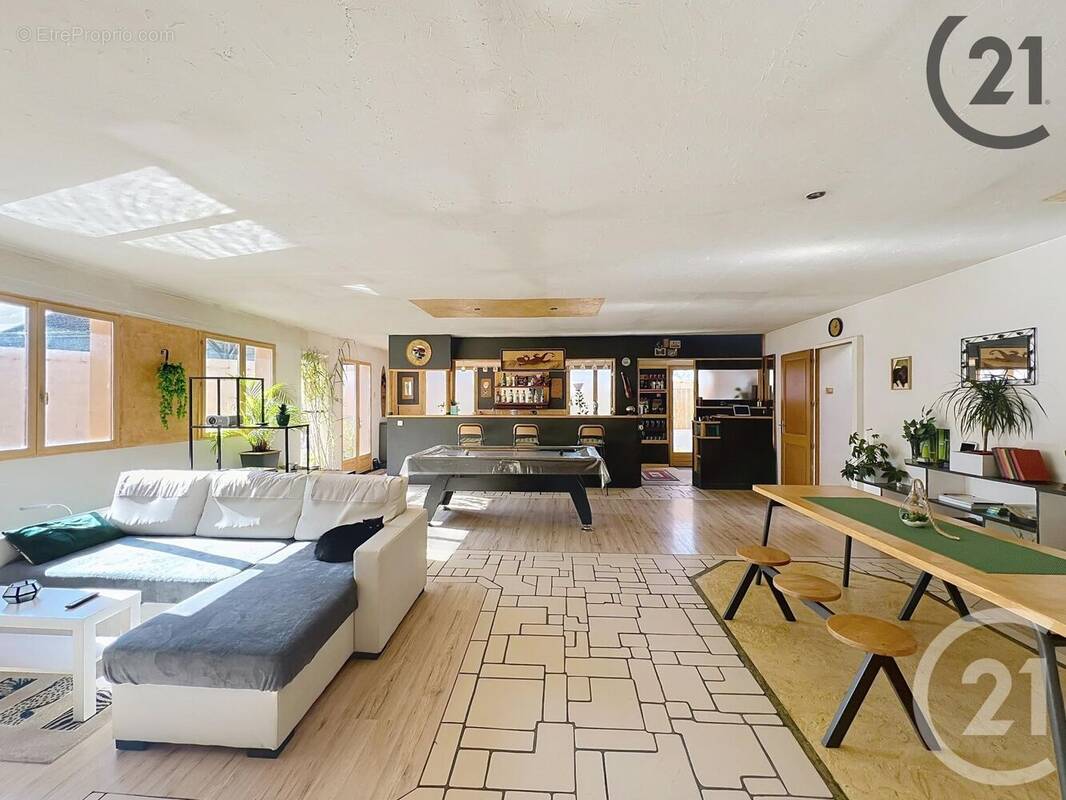 Maison à CANNES-ECLUSE