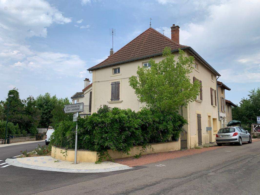 Appartement à CHARLIEU