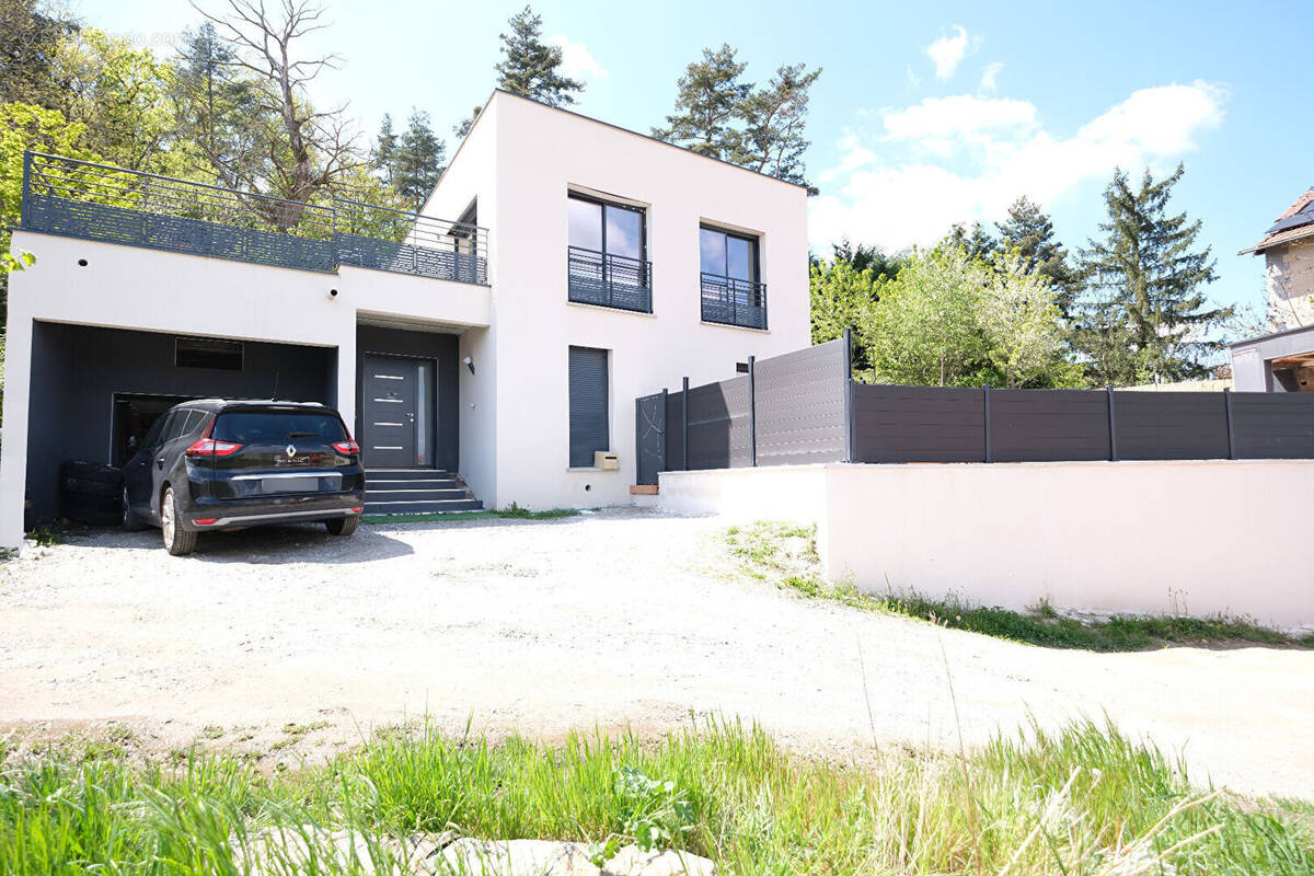 Maison à FRAISSES