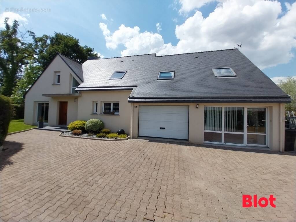 Maison à BRUZ