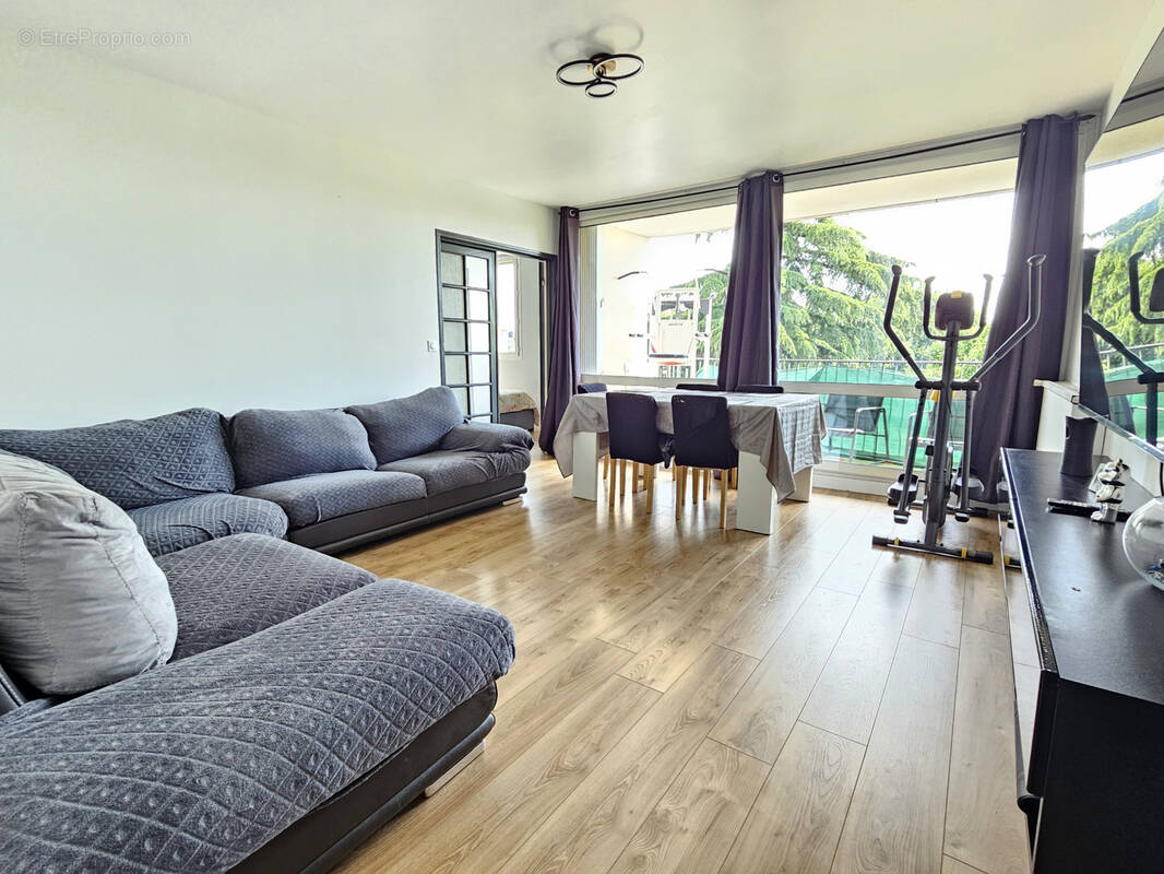 Appartement à BALLAINVILLIERS