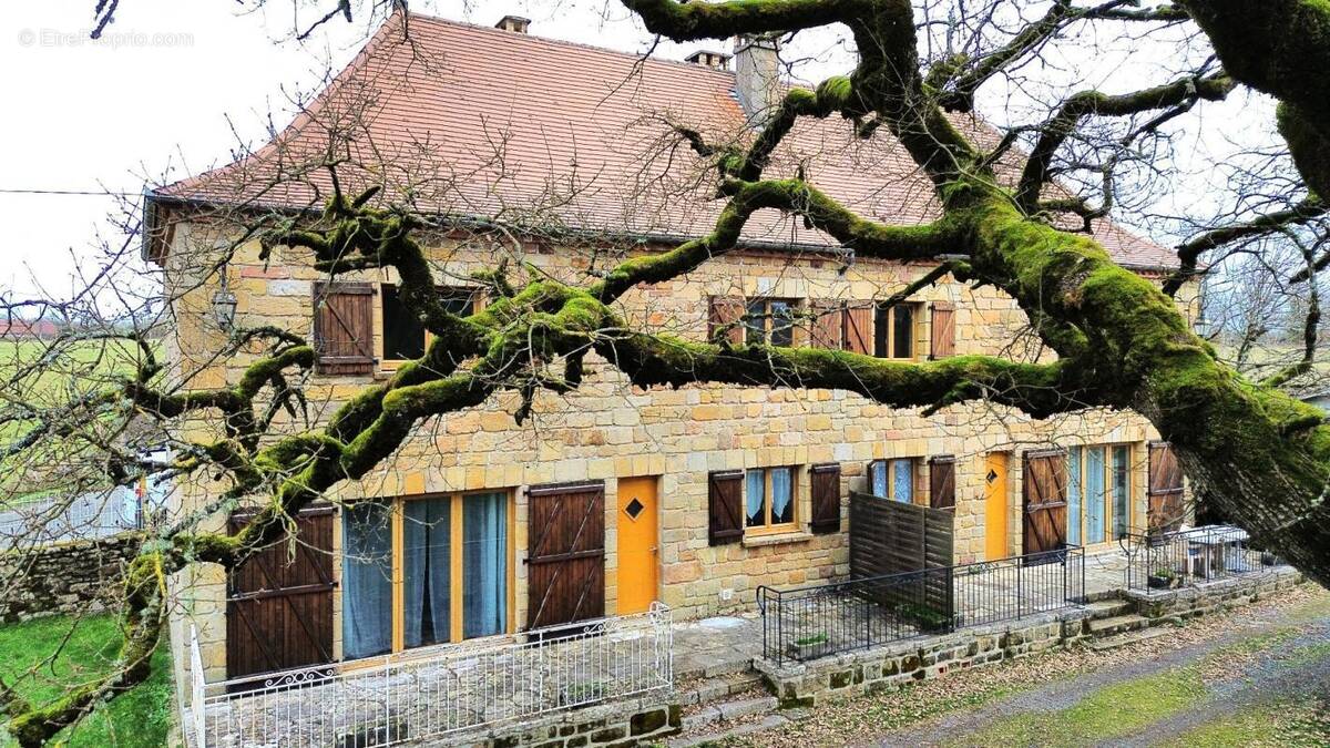 Maison à FIGEAC
