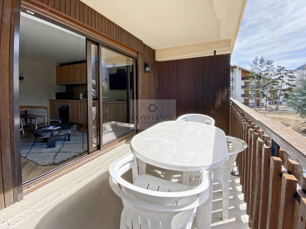 Appartement à SAINT-ETIENNE-DE-TINEE