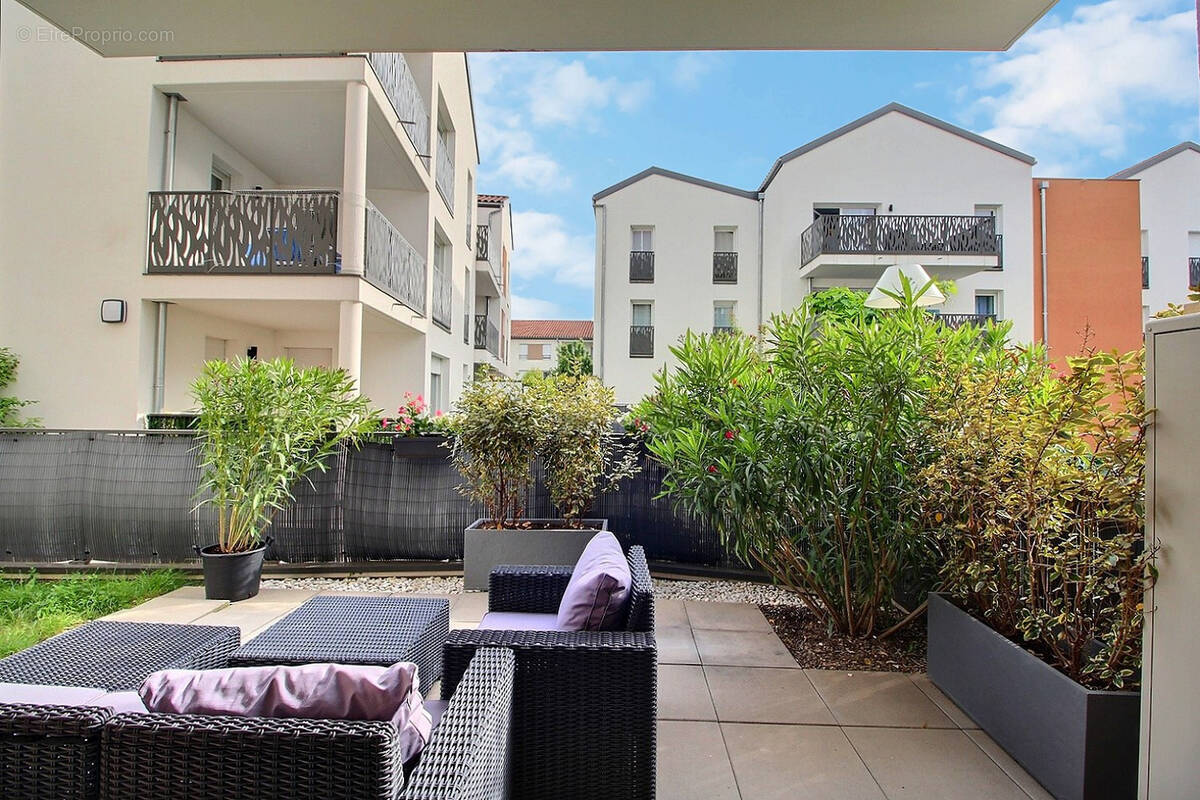 Appartement à SAINT-LAURENT-DE-MURE