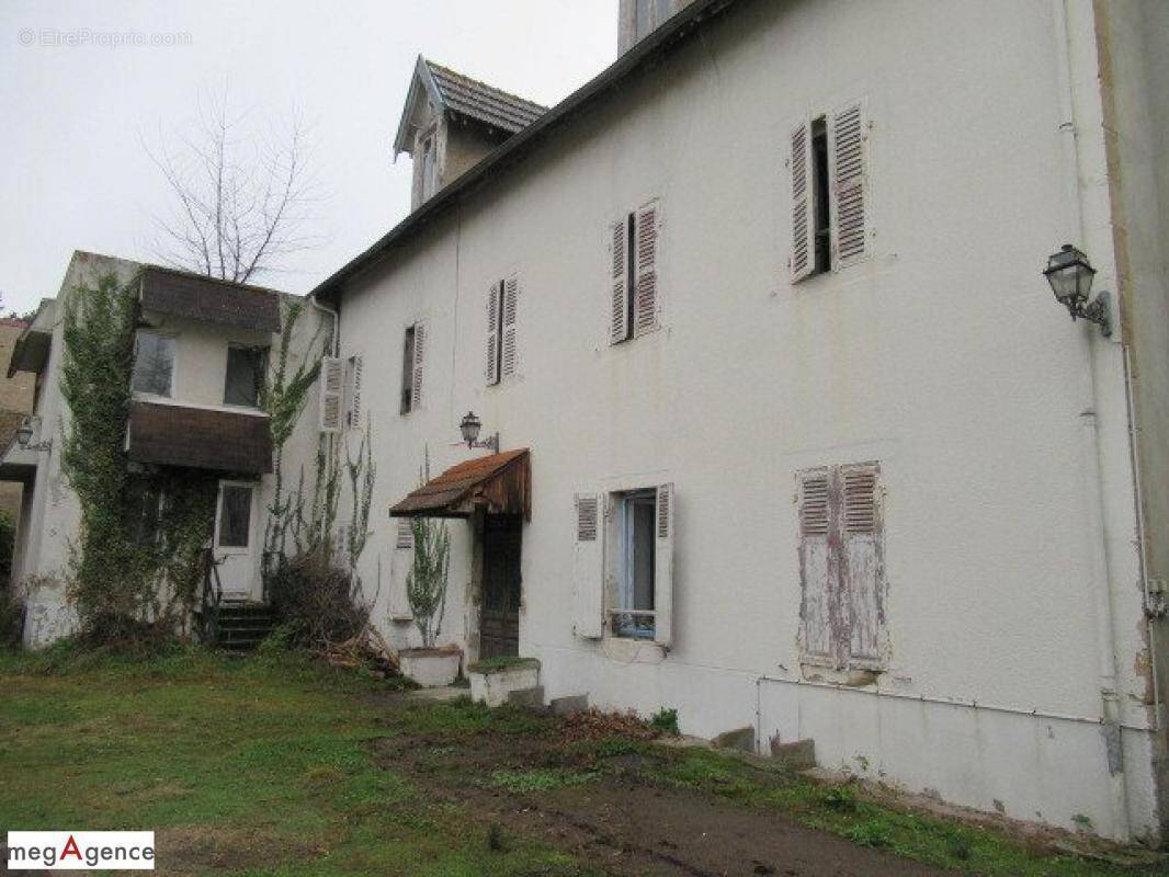 Appartement à VARENNES-SUR-ALLIER