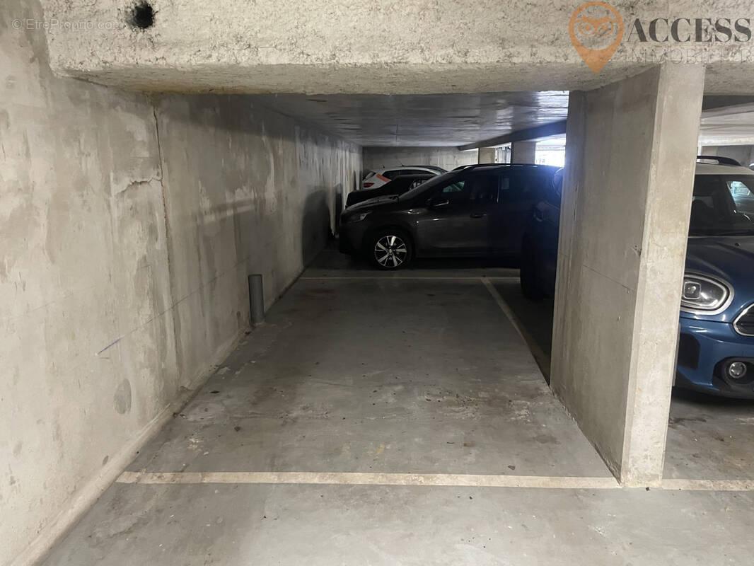 Parking à SOISY-SOUS-MONTMORENCY