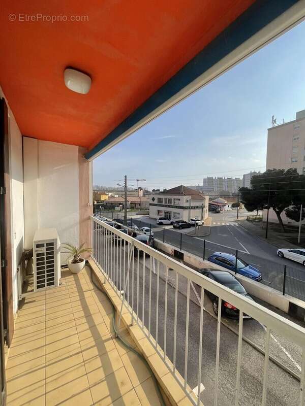 Appartement à PORT-DE-BOUC