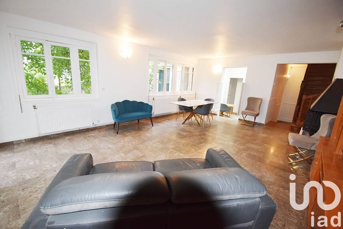 Photo 1 - Maison à CHOISY-LE-ROI