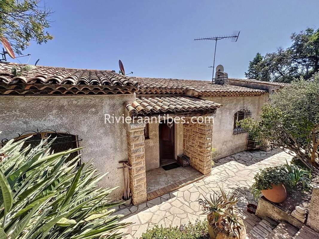 Maison à VALLAURIS