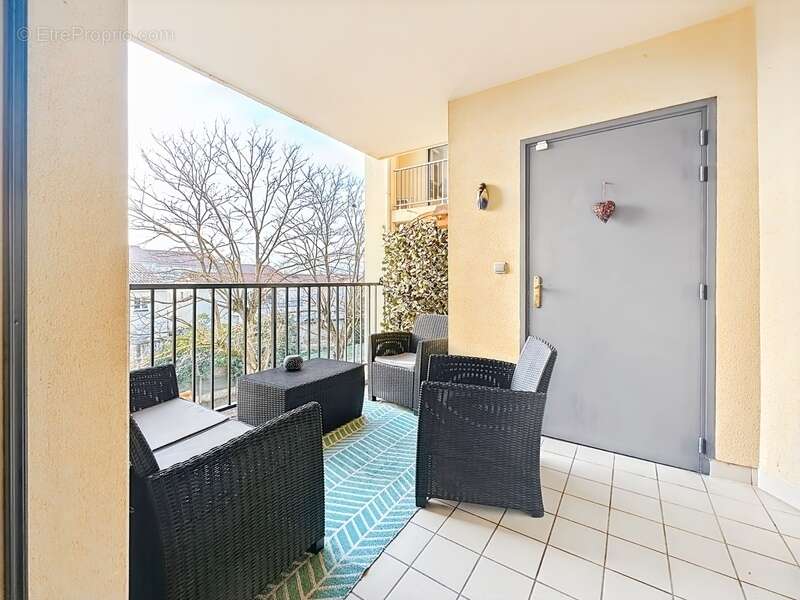 Appartement à CRAPONNE