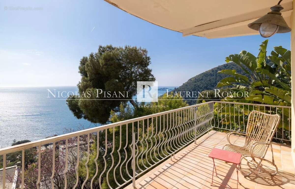 Maison à EZE