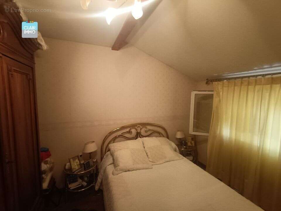 Maison à CHARNAY-LES-MACON