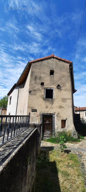 Maison à AUZON