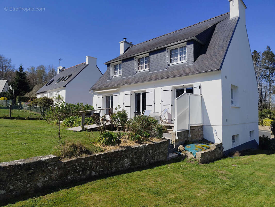 Maison à COMBRIT