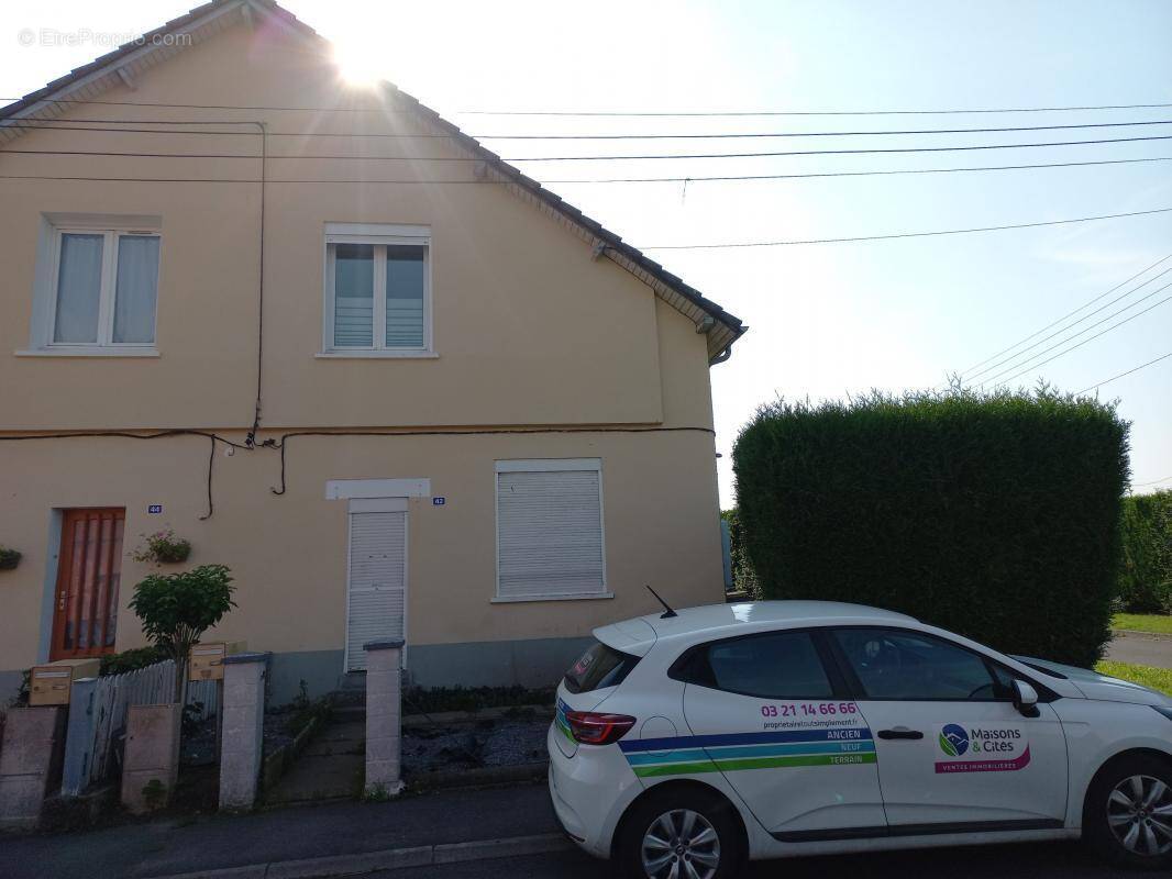 Maison à HERSIN-COUPIGNY