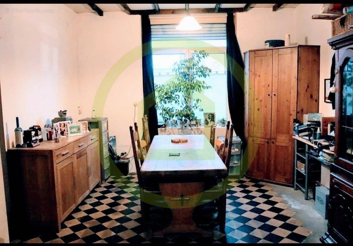 Maison à CAESTRE