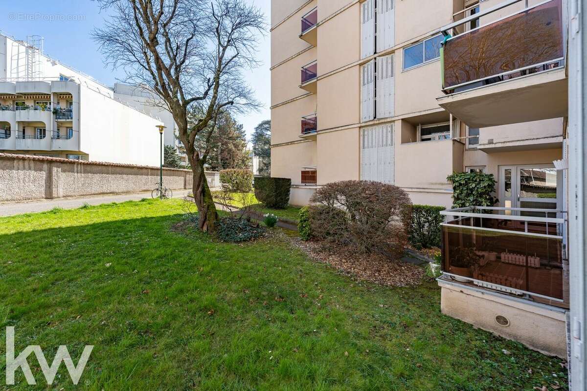 Appartement à LYON-9E