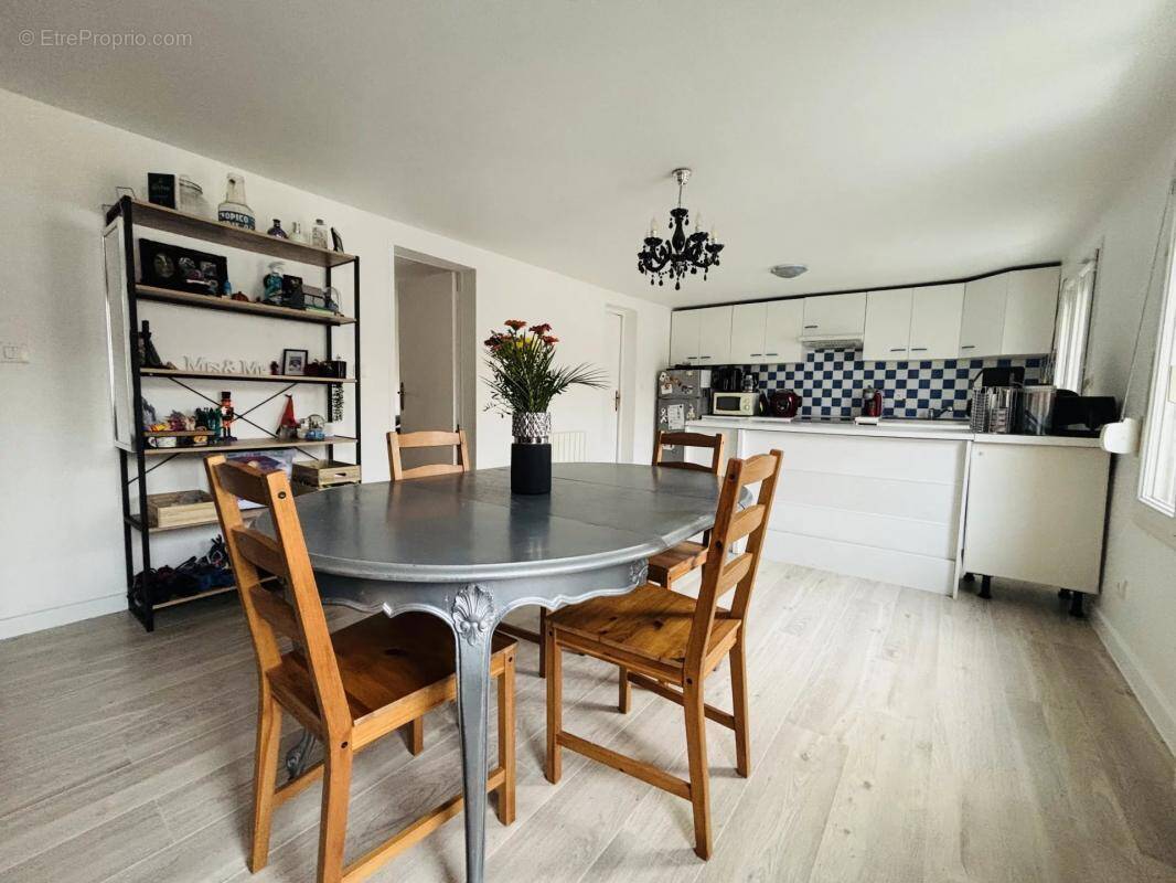 Appartement à MOURMELON-LE-GRAND