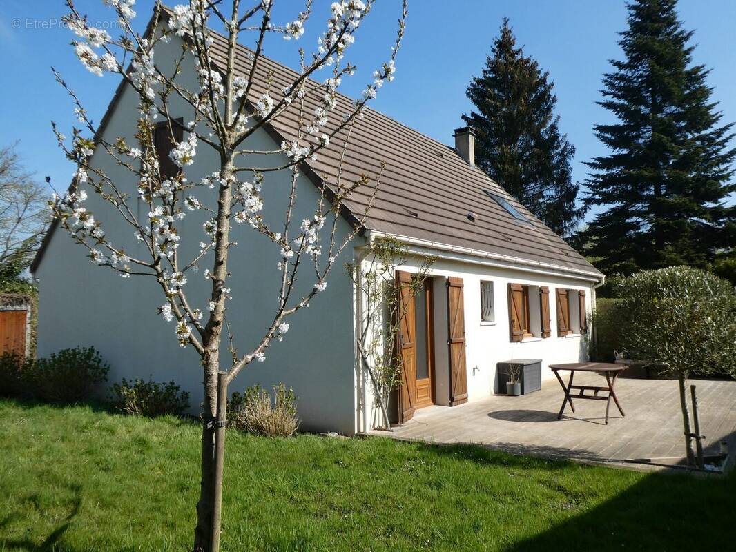 Maison à SAINT-MARTIN-DE-LA-LIEUE