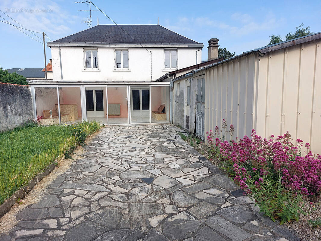 Maison à THOUARS