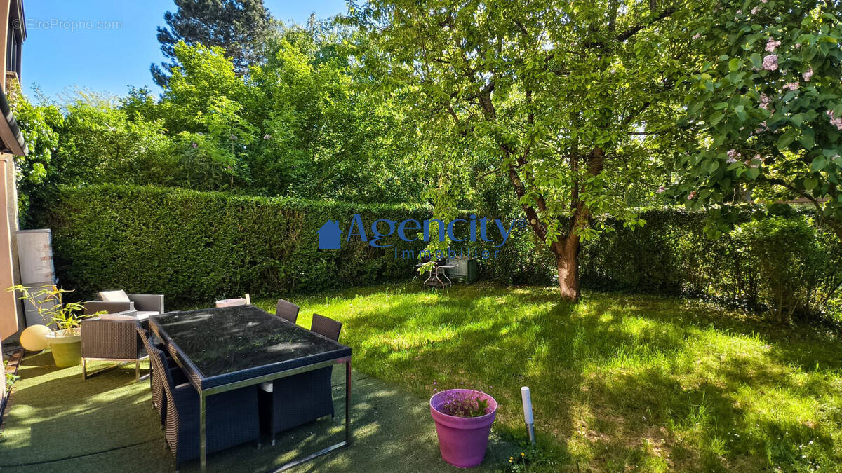 Appartement à LOGNES