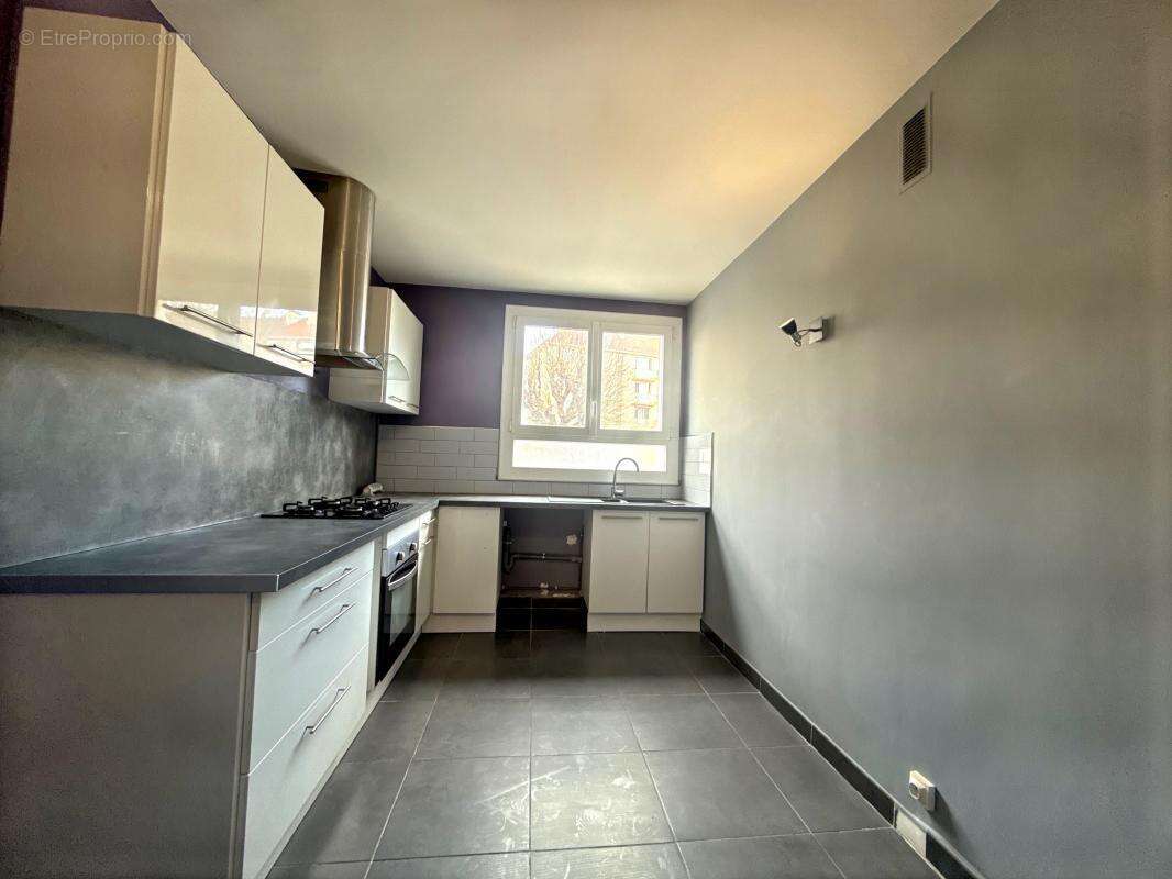 Appartement à CHENOVE