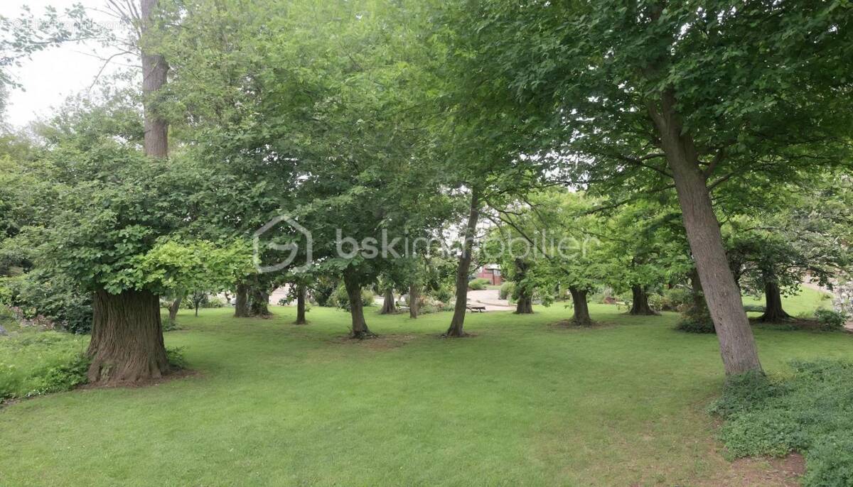 Appartement à LA CELLE-SAINT-CLOUD