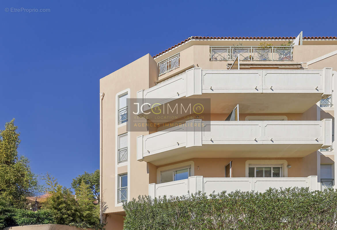 Appartement à HYERES