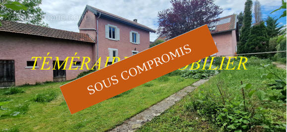 Maison à CHAMPAGNOLE